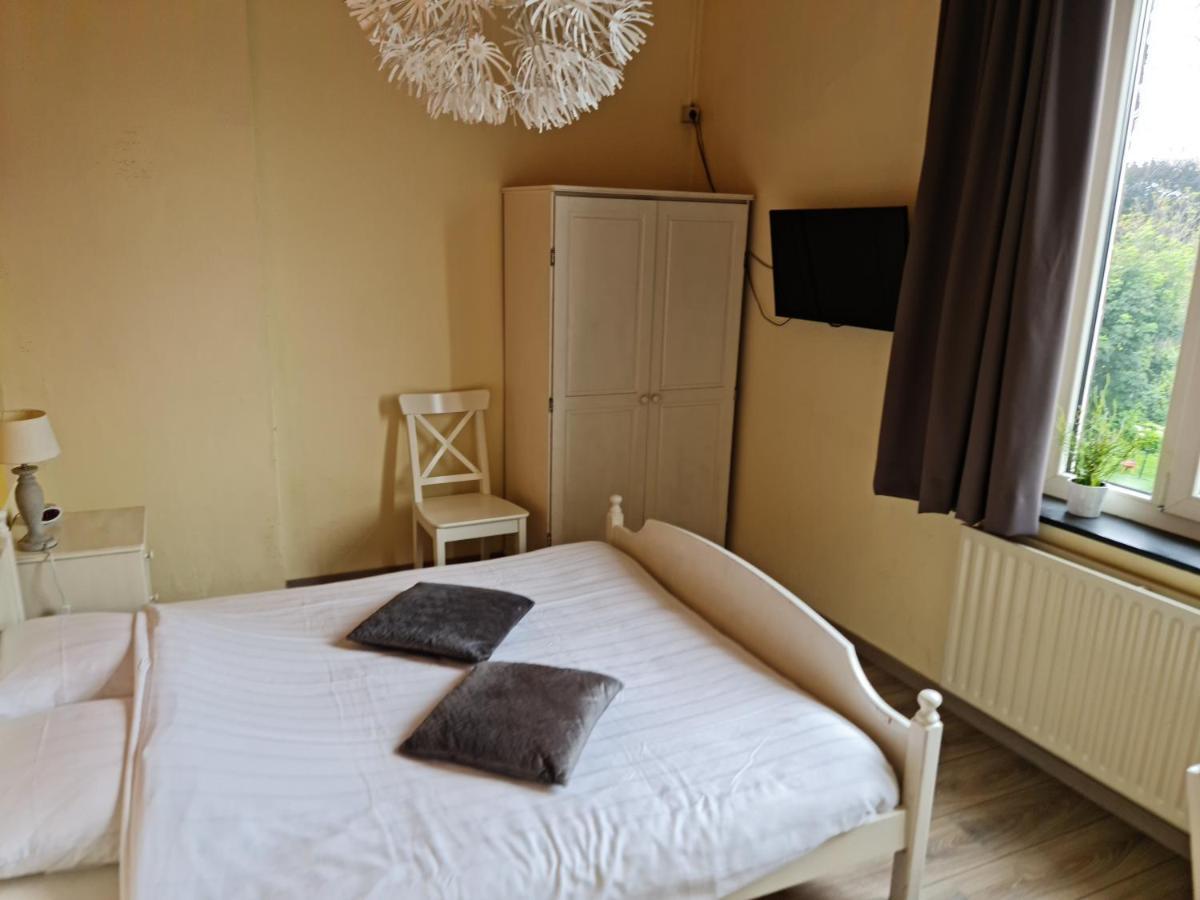 Hotel Le Bonheur Ейсден Екстериор снимка