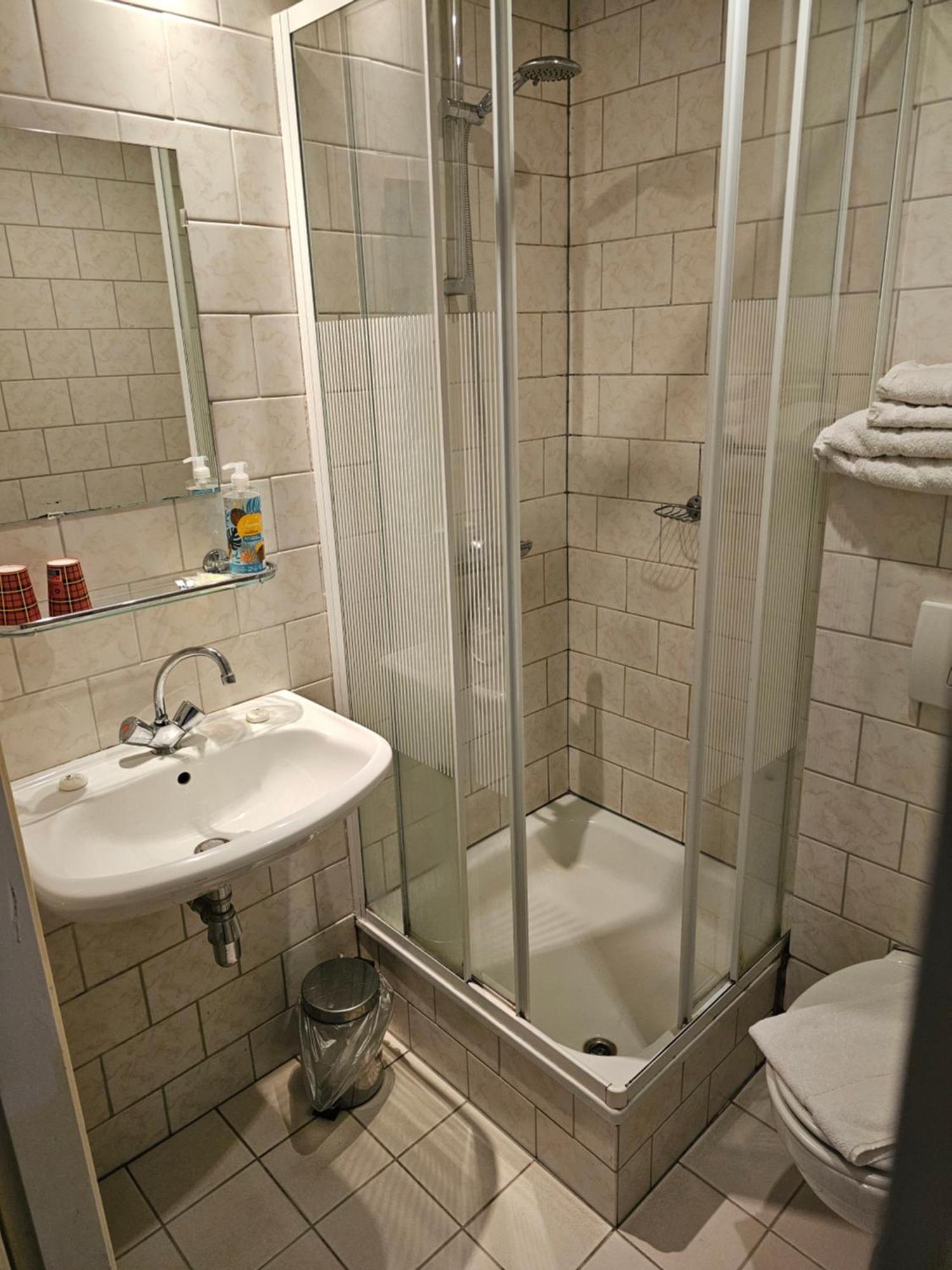 Hotel Le Bonheur Ейсден Екстериор снимка