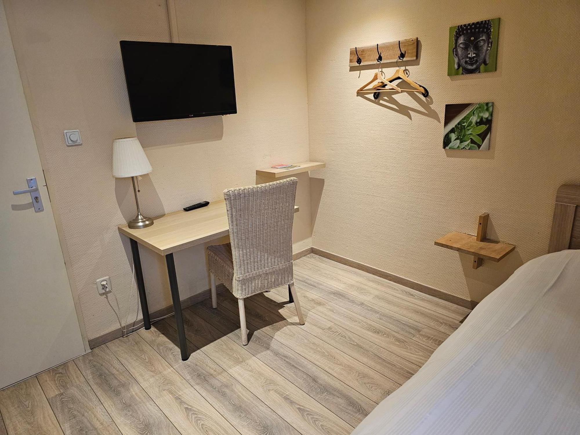 Hotel Le Bonheur Ейсден Екстериор снимка